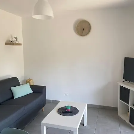 Superbe T2 Tout Equipe A 100m De La Plage Apartment *